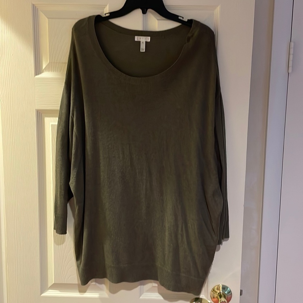 Leith lightweight 3/4 sleeve green sweater in size XL